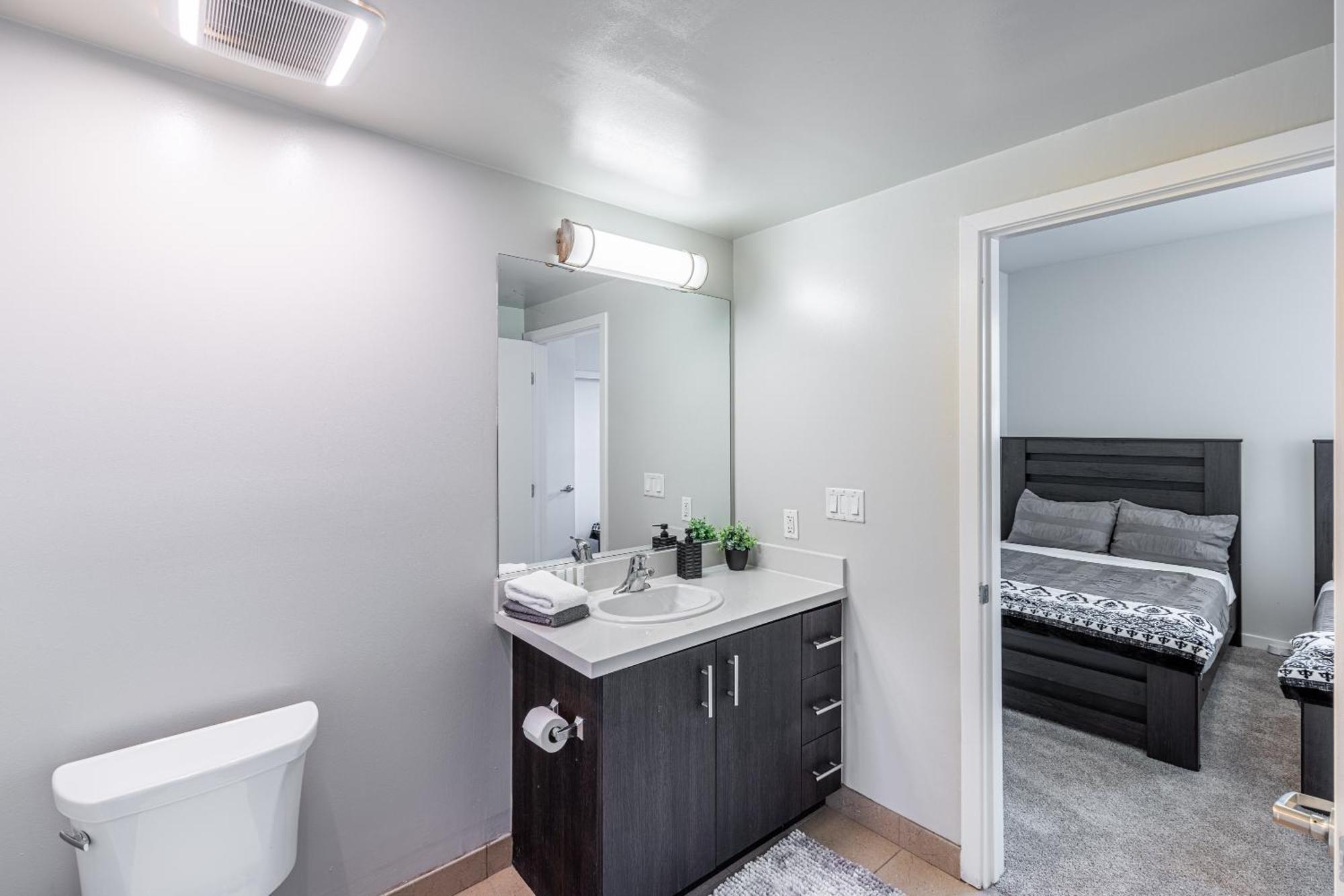 2 Bed 2 Bath X Street La Live, Convention Center, Microsoft Theater